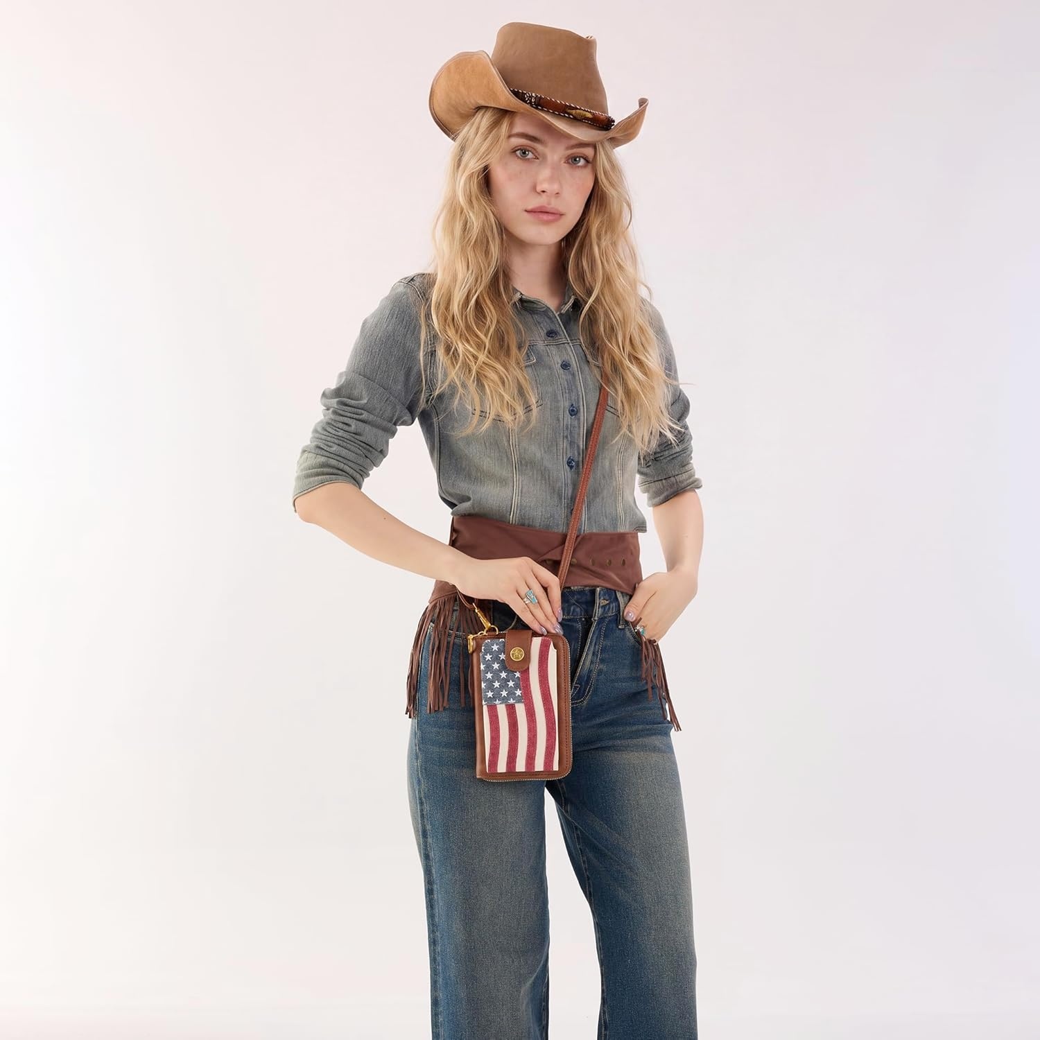 image:imageMontana West American Flag Phone Purse for Women Patriotic Crossbody Bag American Pride Cellphone Purse With Removable StrapJean