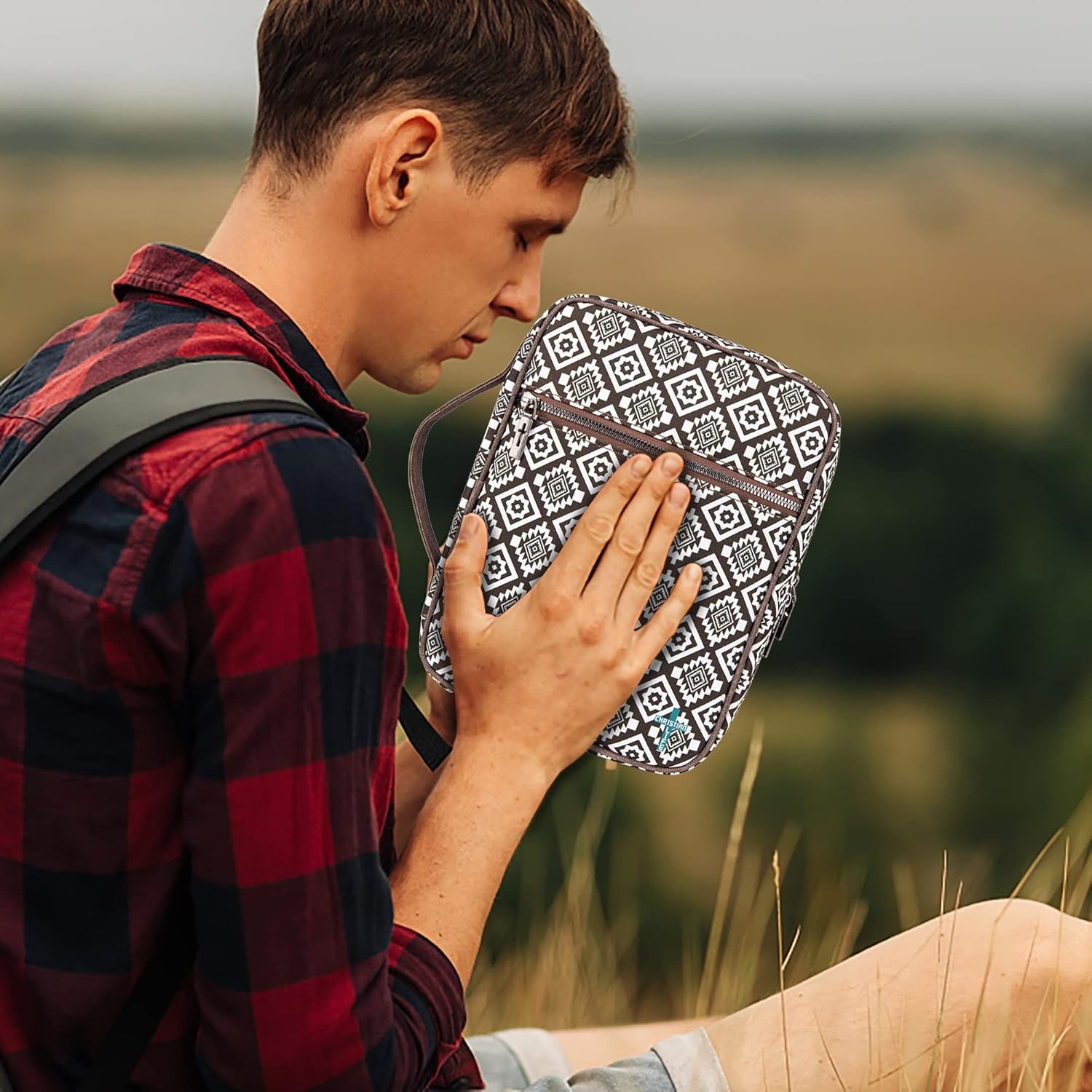 image:imageMontana West Bible Cover for Women Men with Leather Bookmark Book Carrying Cases Church Bag for Outdoor ProtectiveBlack 6004