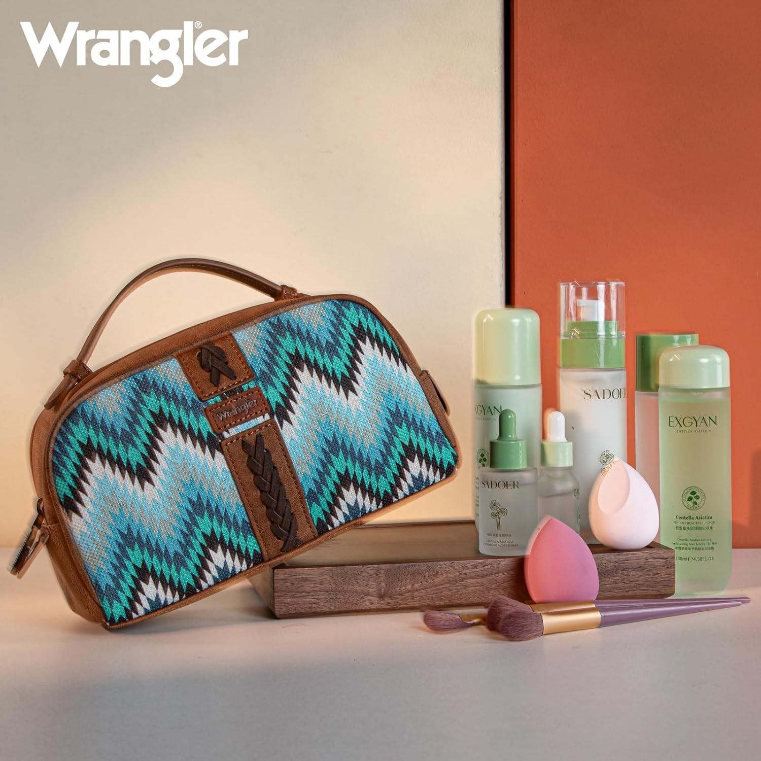 image:imageMontana West X Wrangler Makeup Bag Travel Cosmetic Bag Small Western Toiletry Bag for Women Organizer for Toiletries Accessories Travel EssentialsLeopard WGHB22111901LPBKAztecJean